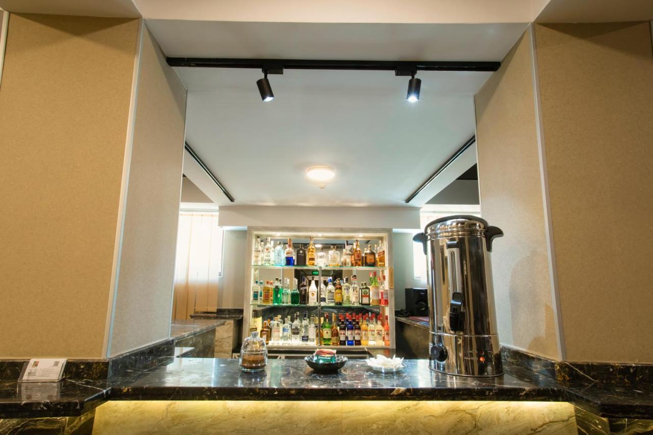 West Hotel 4*