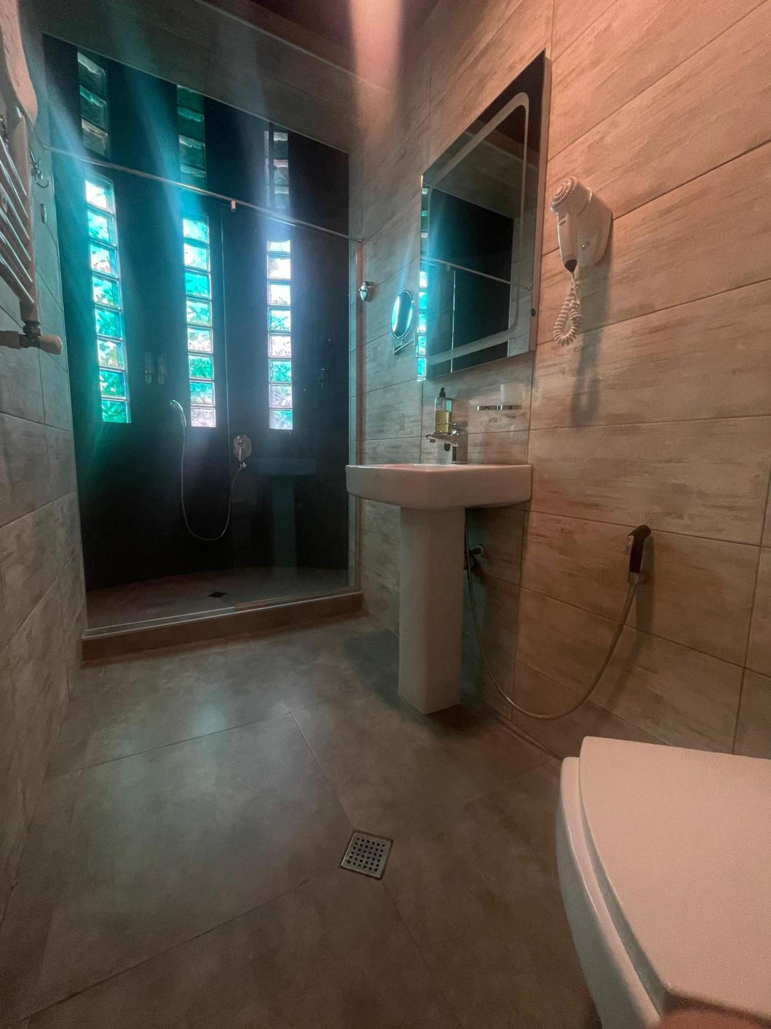 West 4* Tbilisi
