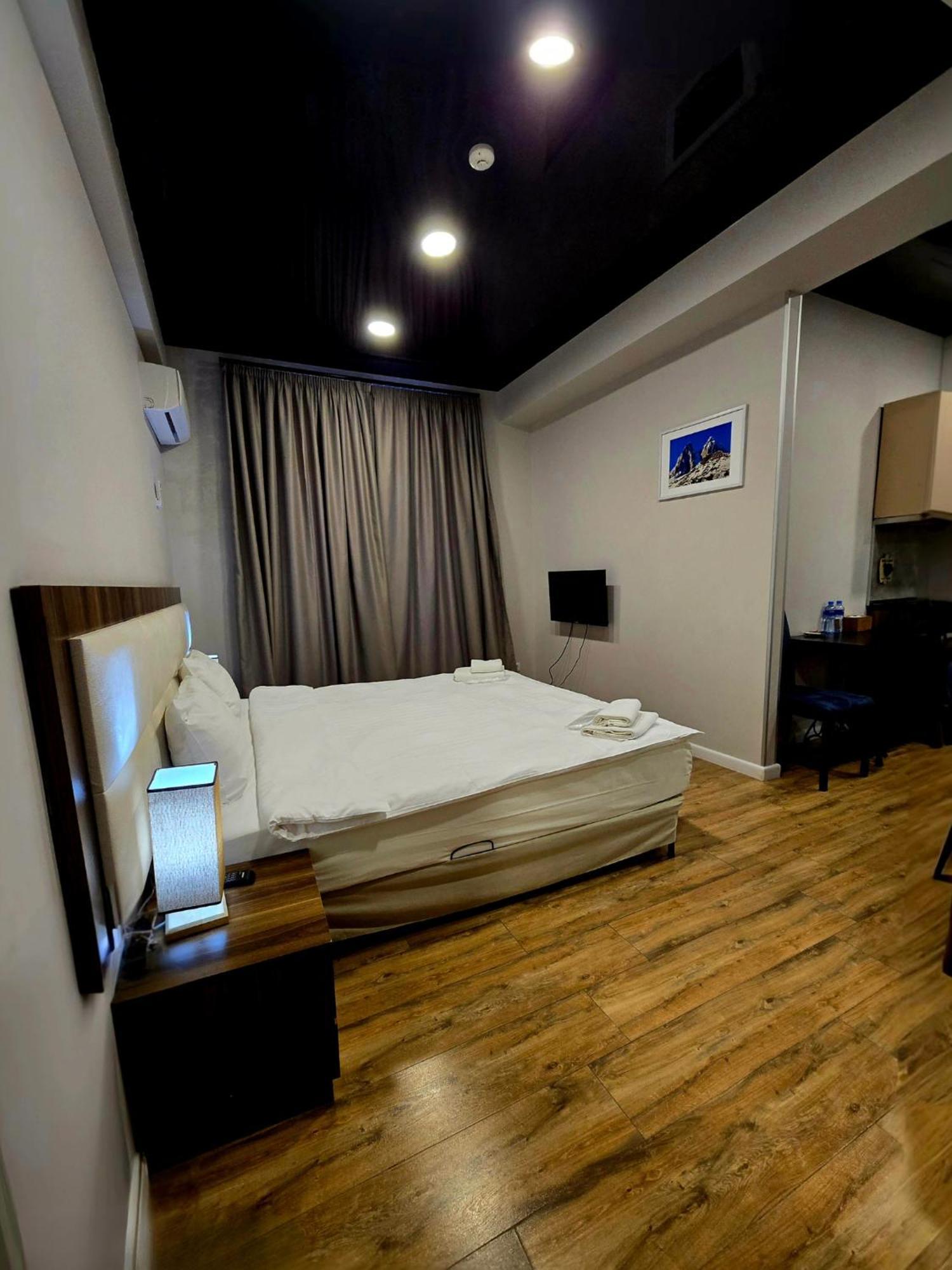 West Hotel 4*